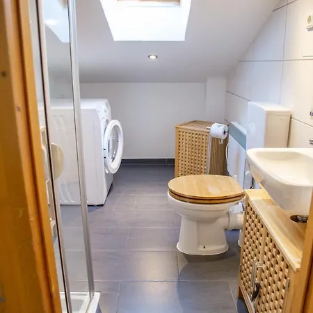 Moorhuette * 伊森比特尔