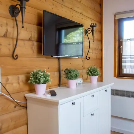 Moorhuette 伊森比特尔