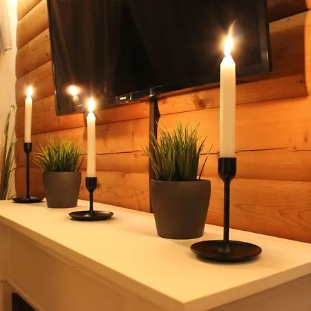 Moorhuette * 伊森比特尔