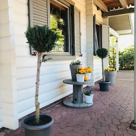 Moorhuette * 伊森比特尔